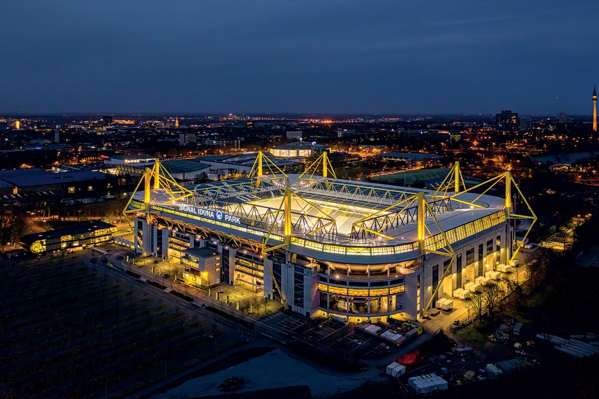 Vrhunsko osvetljenje stadiona SIGNAL IDUNA PARK u Dortmundu / foto: THORN