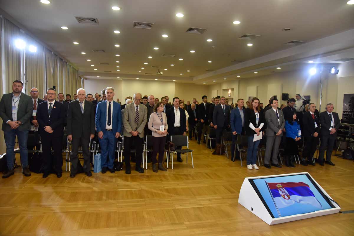 Intoniranjem nacionalne himne počelo je svečano otvaranje 55. Međunarodnog kongresa i izložbe o KGH / foto: SMEITS